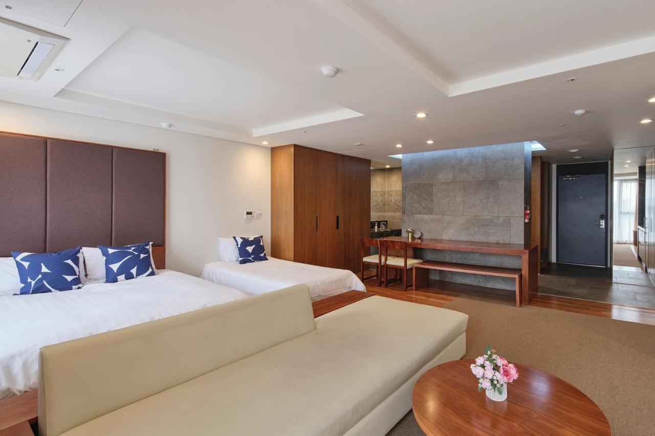 The Island Blue Hotel Seogwipo Exterior photo
